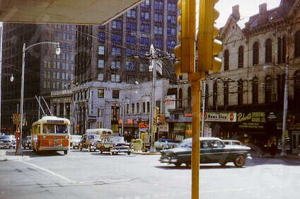 usa_m_atl_ps_1320_mariettaforsyth_195711110_bv.jpg