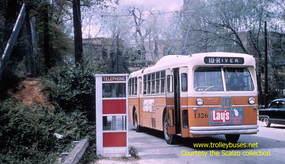usa_m_atl_ps_1326_riverloop_195802_ss.jpg