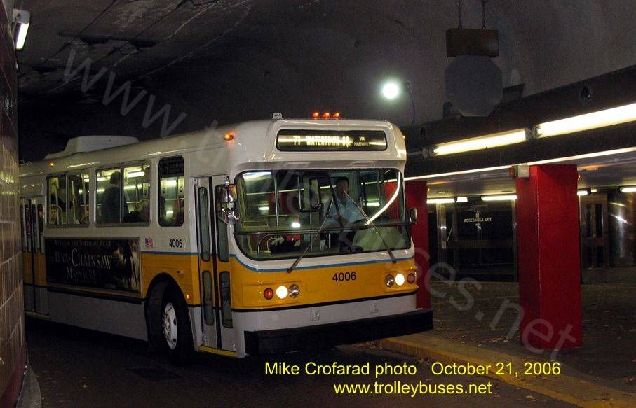 usa_m_bos_bsra2006_flyer_4006_harvsqstasouthbound_20061021_01_mcro.jpg