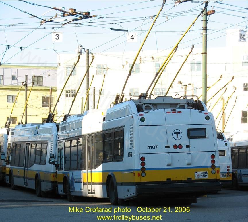 usa_m_bos_neoplan_4107_01_ncambyard_20061021_mcro.jpg