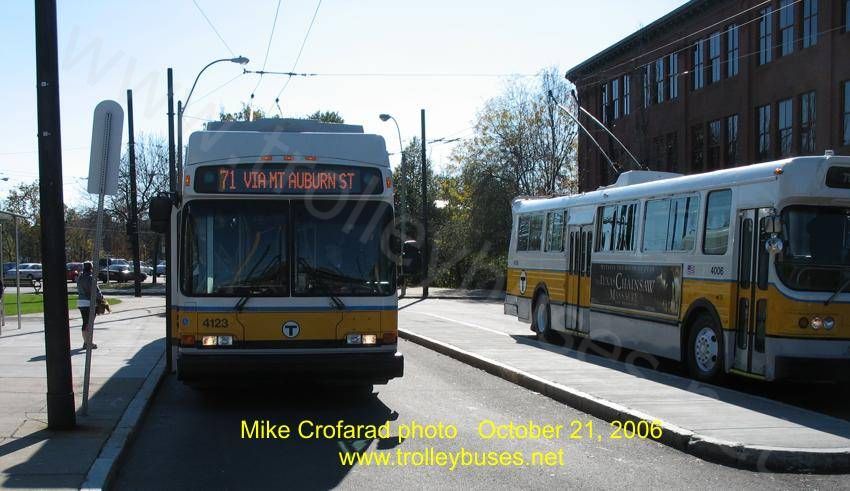 usa_m_bos_neoplan_4123_watertown_20061021_mcro.jpg