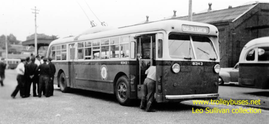 usa_m_bos_ps1_8343_parkstarrival_19480714_lsull_520.jpg
