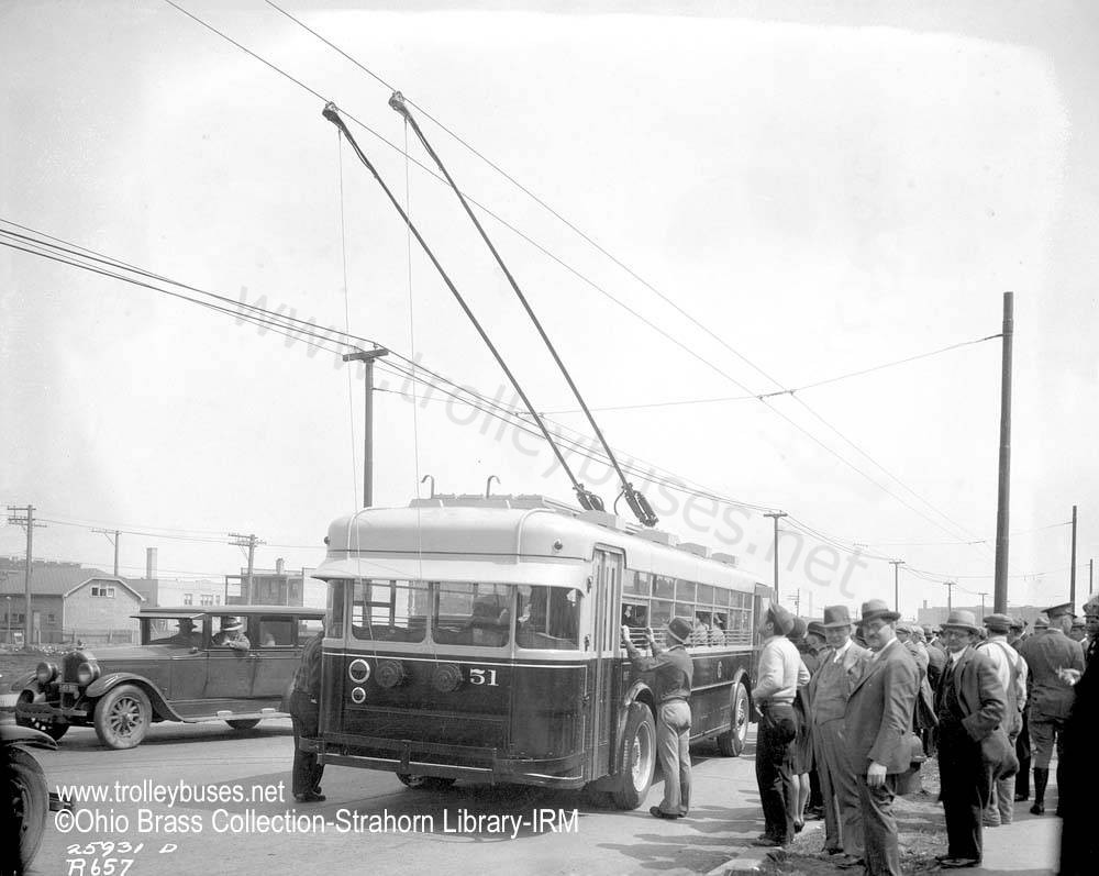 usa_m_chi_1stgen_051_rearview_irm_ss.jpg