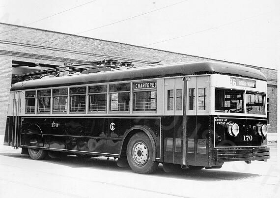 usa_m_chi_1stgen_170_westshops_01.jpg