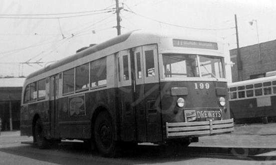 usa_m_chi_1stgen_199_northavecarhouse.jpg