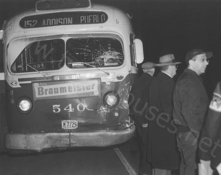 usa_m_chi_dsl_gm_540_accident2_kenjrobertbrown.jpg