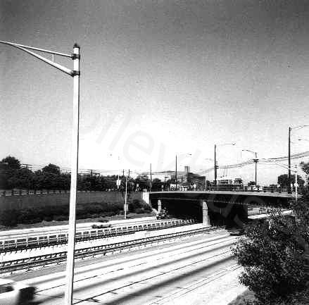 usa_m_chi_mh_12_01_bw_in6869_rh.jpg