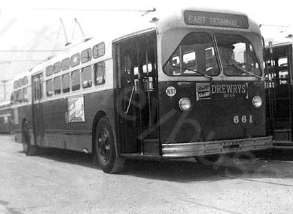 usa_m_chi_mh_9662_northavegarage_in5152_bhbv.jpg