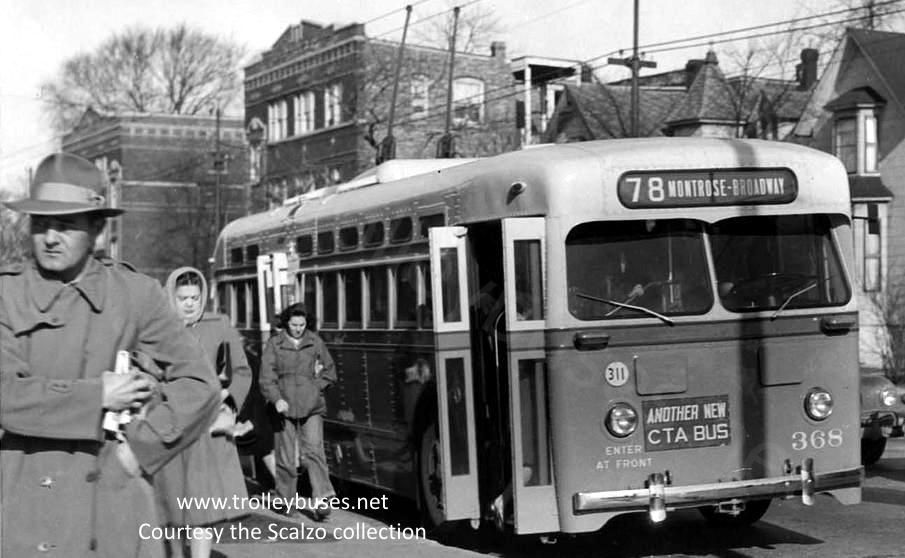 usa_m_chi_sl_9368_loadingpassengers_1948_ss.jpg