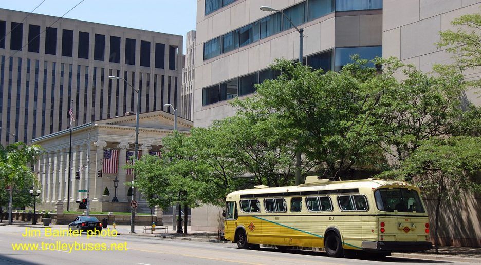 usa_m_day_bbc110fantrip_224_thirdmain_20100523_jbaint.jpg