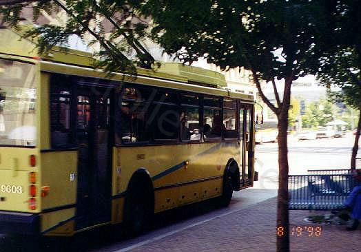 usa_m_day_eti_9603_mainthird_19980819_fg.jpg