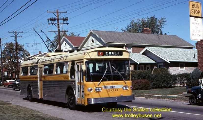 usa_m_day_flyer_900_watervlietwestfield_19711007_ss.jpg