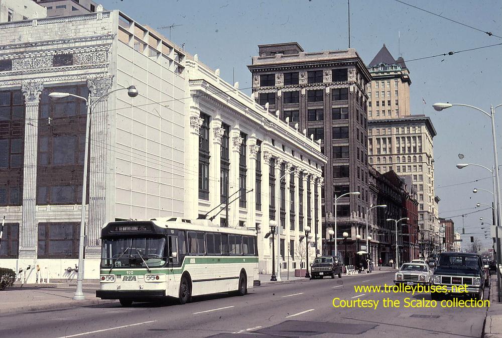 usa_m_day_flyer_920_rt4fourthludlowwb_19920321_ss.jpg