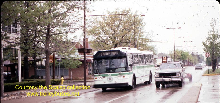usa_m_day_flyer_936_farhillsdellpark_19900503_ss.jpg