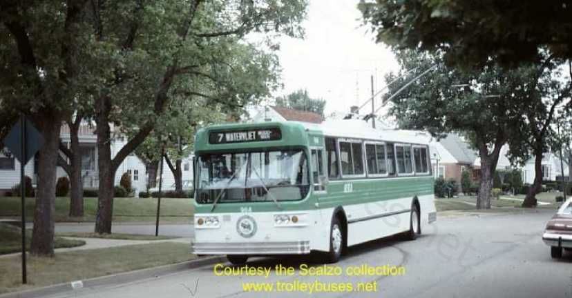 usa_m_day_flyer_964_ewaltcourtland_19770618_ss.jpg