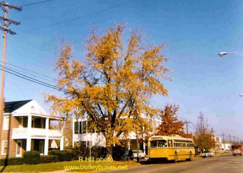 usa_m_day_mh_21_rt5farhillseast_19721106_rh.jpg