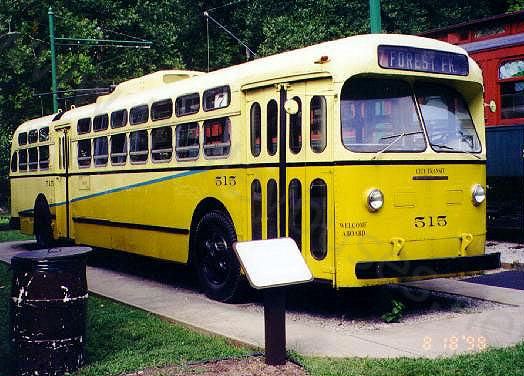 usa_m_day_mh_515_01_carillonpark_19980819_fg.jpg