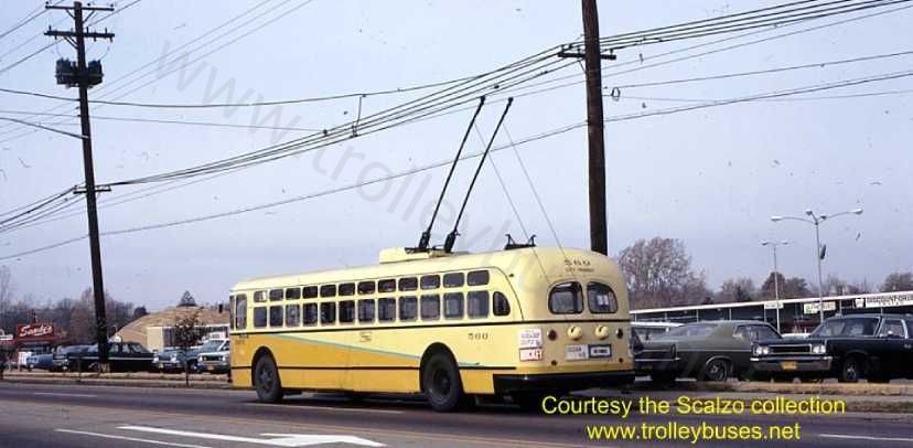 usa_m_day_mh_560_rt1thirdmoss_197111_ss.jpg