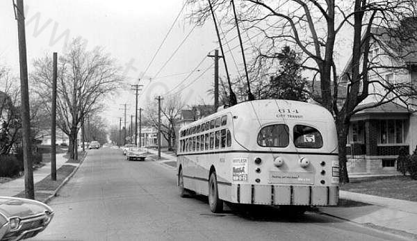 usa_m_day_mh_614_rt5catalpahillcrest.jpg