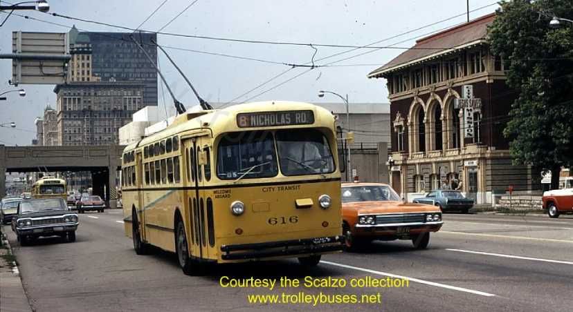 usa_m_day_mh_616_rt8mainfranklin_19720707_ss.jpg
