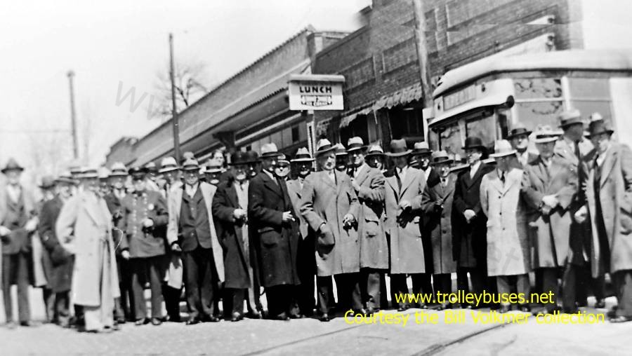 usa_m_day_misc_dst_suits_193304_bv.jpg
