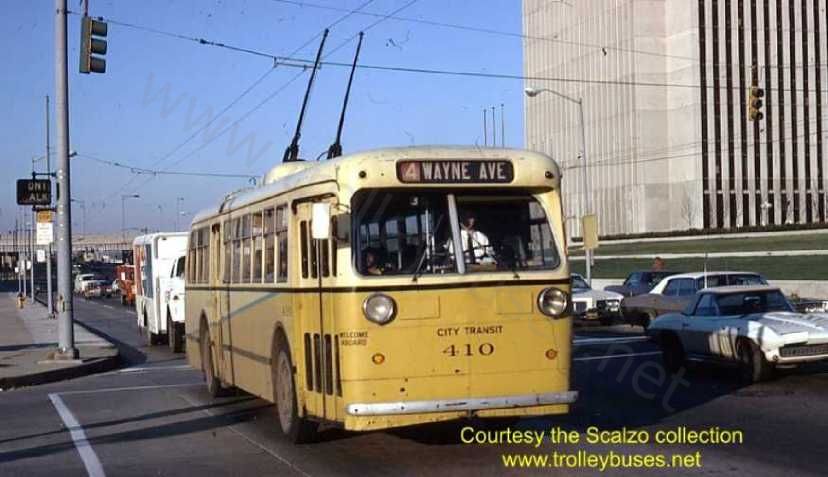 usa_m_day_ps_ct410_thirdstmarys_19721103_ss.jpg