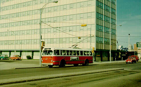 can_m_edm_brill_08_color.jpg