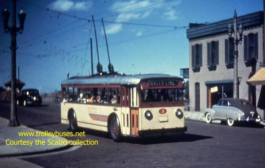 usa_m_enw_yellow_03_mid40s_ss.jpg
