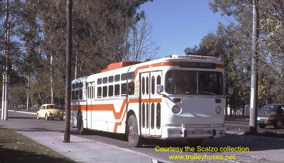 mex_m_gdl_mh_2002_mateosplazadelsol_19771122_ss.jpg