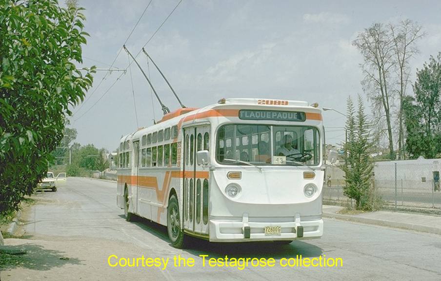 mex_m_gdl_mh_2089_circunvalacionperp_19770411_jt.jpg