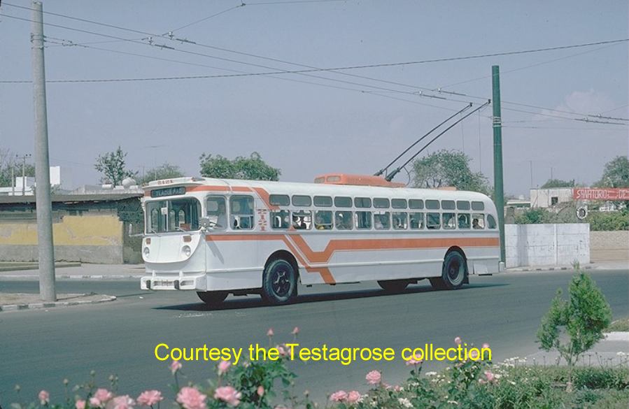 mex_m_gdl_mh_2121_camacho20denov_19770411_jt.jpg