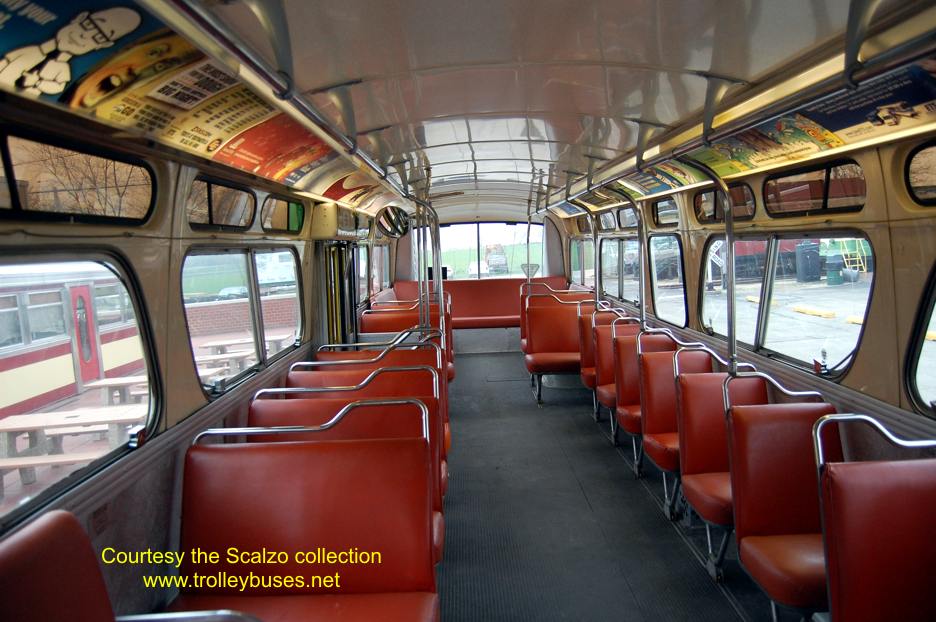 usa_m_irm_bbc_181_interiorlookingrear_20110430_ss.jpg