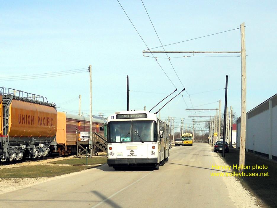 usa_m_irm_man_4020_centralaveeb_20110326_hh.jpg