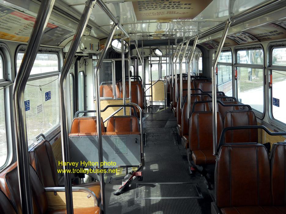 usa_m_irm_man_4020_interiorrear_20110326_hh.jpg