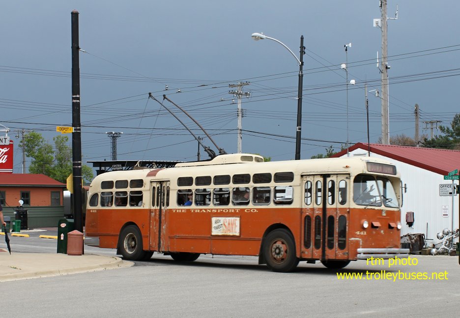 usa_m_irm_mh_441_centraldepotrainapproaching_20150620_rtm_2930.jpg