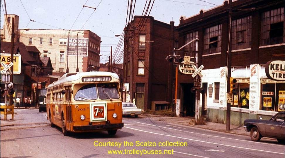 usa_m_jst_sl_703_moxhambedfordst_196709_ss.jpg