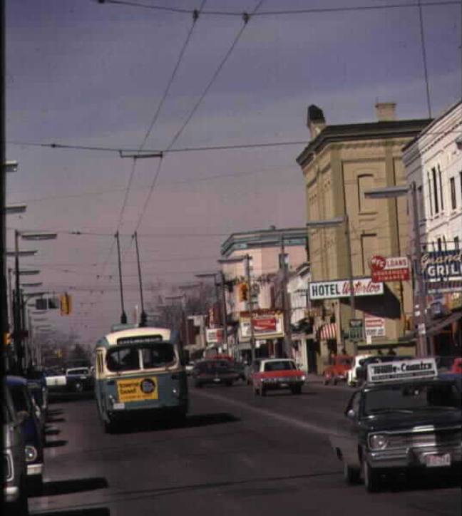 can_m_kit_brill_downtown_leosullivan.jpg