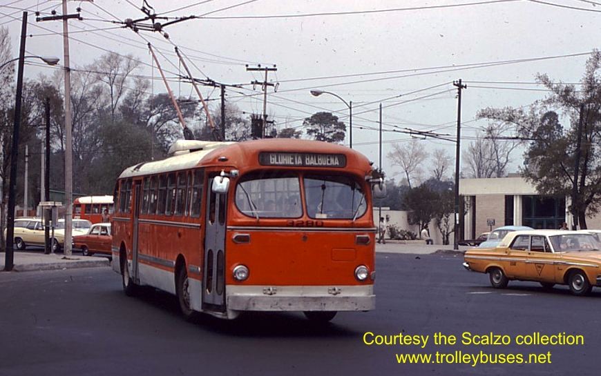 mex_m_mex_brill_3280_universidadquevedo_19721125_42_ss.jpg