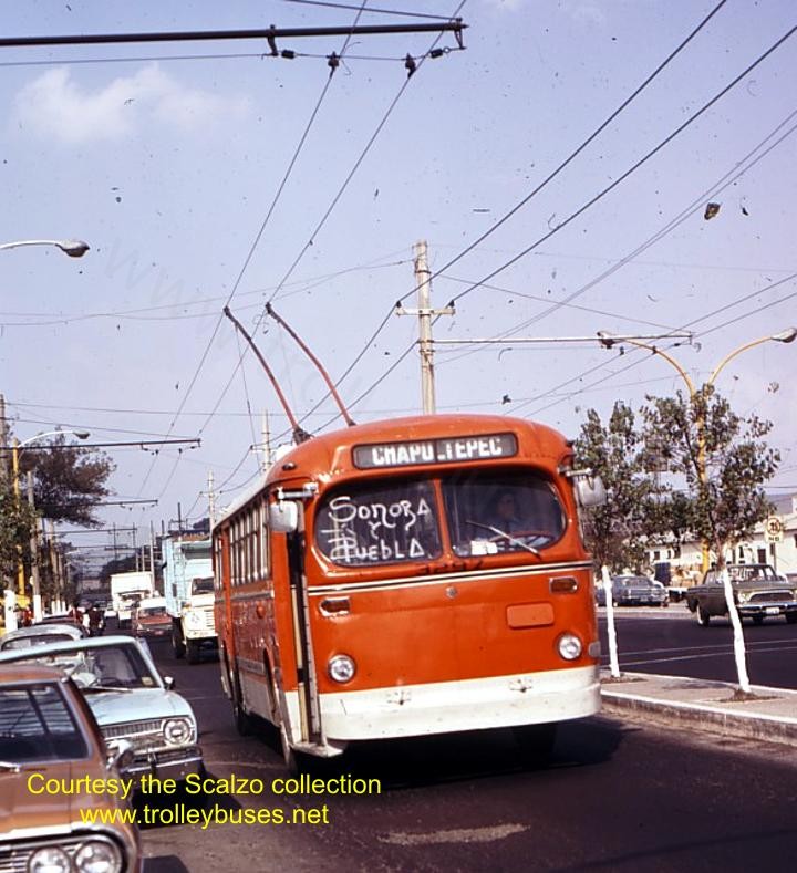 mex_m_mex_brill_3297_puertoaereoveintinueve_19731124_ss.jpg