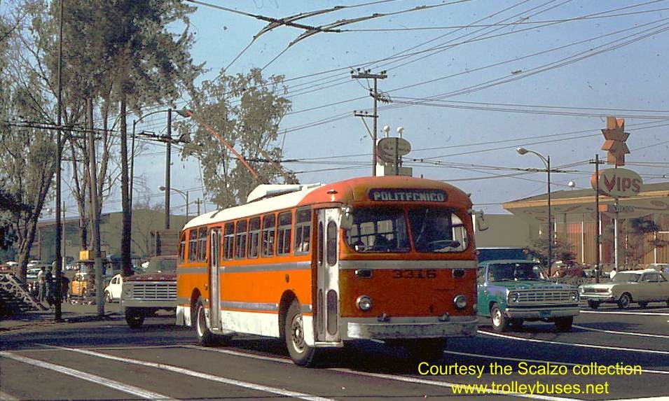 mex_m_mex_brill_3316_universidadquevedo_19771123_57_ss.jpg