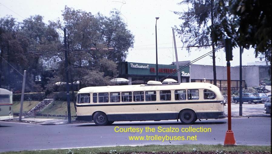 mex_m_mex_brill_3330_universidadarenalquevedo_19680719_ss.jpg
