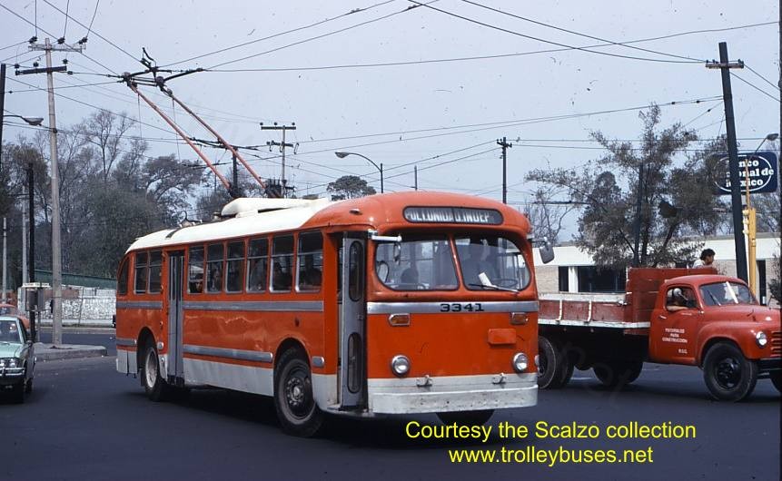 mex_m_mex_brill_3341_universidadquevedo_19721125_ss.jpg