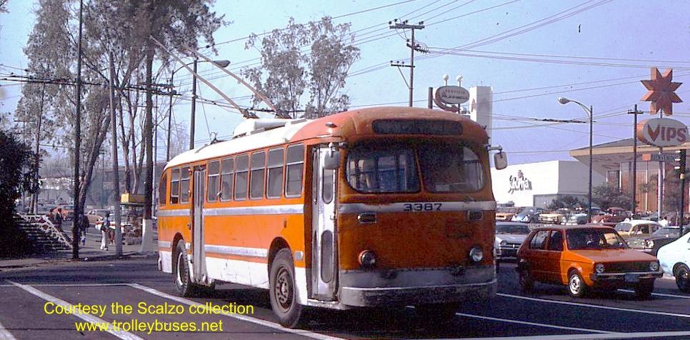 mex_m_mex_brill_3387_universidadquevedo_19771123_ss.jpg