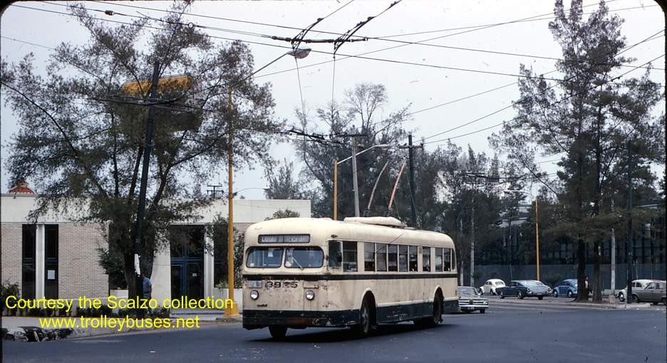mex_m_mex_brill_3915_universidadquevedo_19721125_ss.jpg