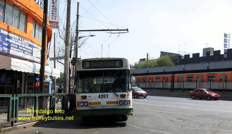 mex_m_mex_masa_4207_plazavictoriacalzadatlalpan_20120528_rhid_12.jpg