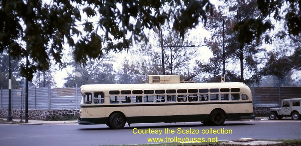 mex_m_mex_mh_3524_universidadarenalquevedo_19680719_ss.jpg