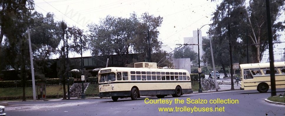 mex_m_mex_mh_3525_universidadarenalquevedo_19680719_ss.jpg