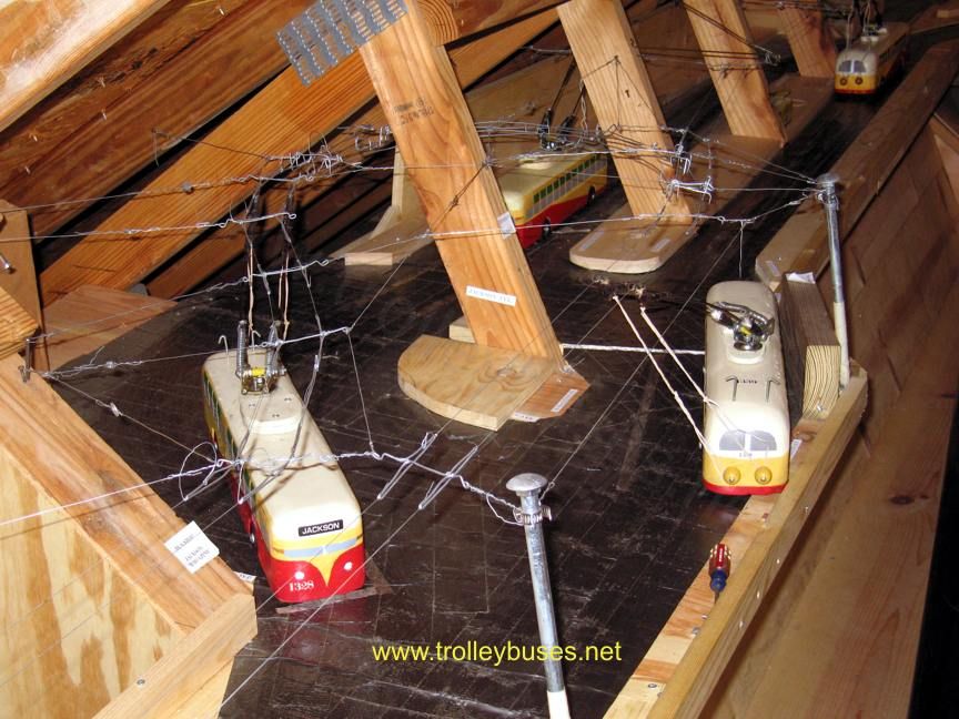 misc_m_misc_handbuilt_004_gaines.jpg