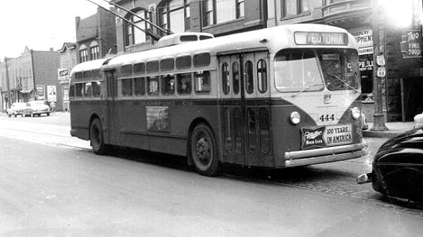 usa_m_mke_mh_444.jpg