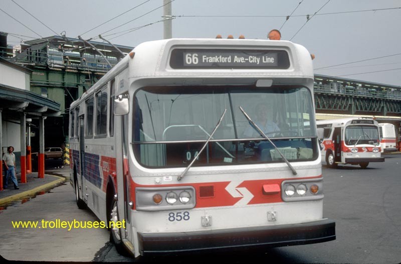usa_m_phl_amg_858_frankfordterminal_19830828_dh_193.jpg